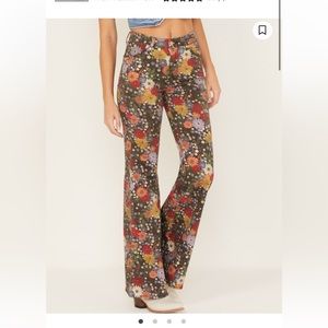 Wrangler the Wanderer flare jeans